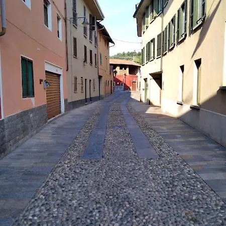 アパート Borgo Antico Fara Novarese